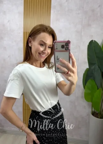 Milla Chic - Blusa Débora em malha algodão bordada - Verde (cópia)