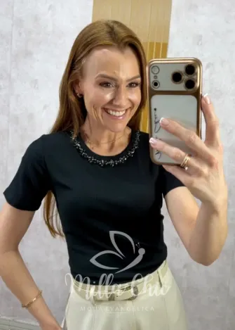Milla Chic – Blusa Núbia canelada com strass – Preta Milla Chic - Blusa Núbia canelada com strass - Preta