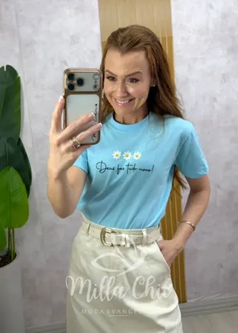 Milla Chic - T-shirt Deus Faz Tudo Novo - Azul