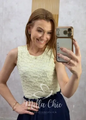 Milla Chic - Blusa em renda Bárbara - Champagne