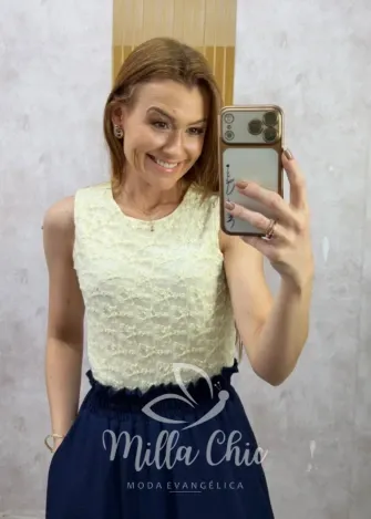 Milla Chic - Blusa em renda Bárbara - Champagne