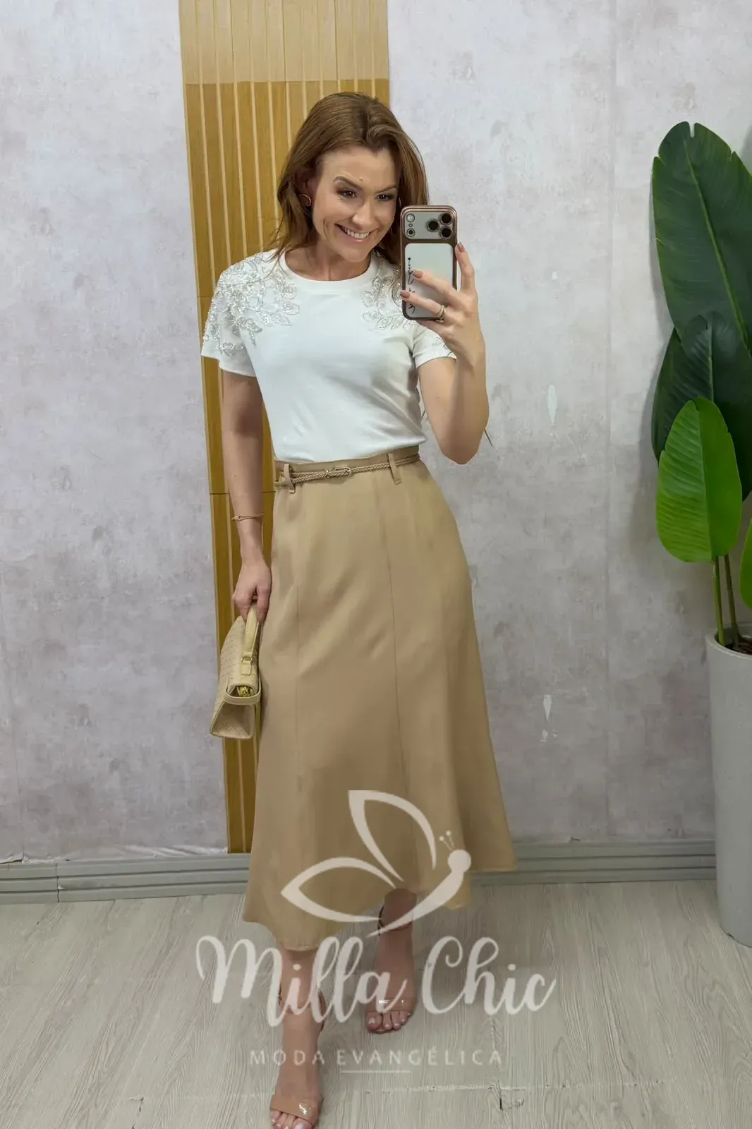 Milla Chic – Saia Gerusa Alfaiataria com Cinto e Lenço – Branca (cópia) Milla Chic - Saia Gerusa Alfaiataria com Cinto e Lenço - Branca (cópia)