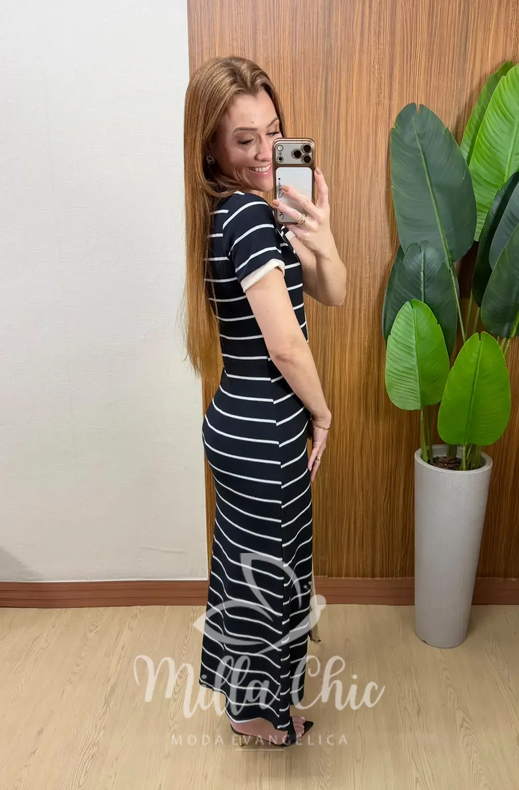 Milla Chic – Vestido Longo Jéssica em Ribana Canelada com Listras Milla Chic - Vestido Longo Jéssica em Ribana Canelada com Listras